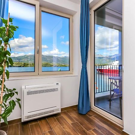 Timea Apartment Tivat Exterior photo